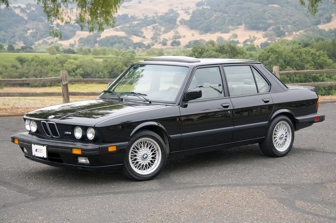 1988bmwm5drive01