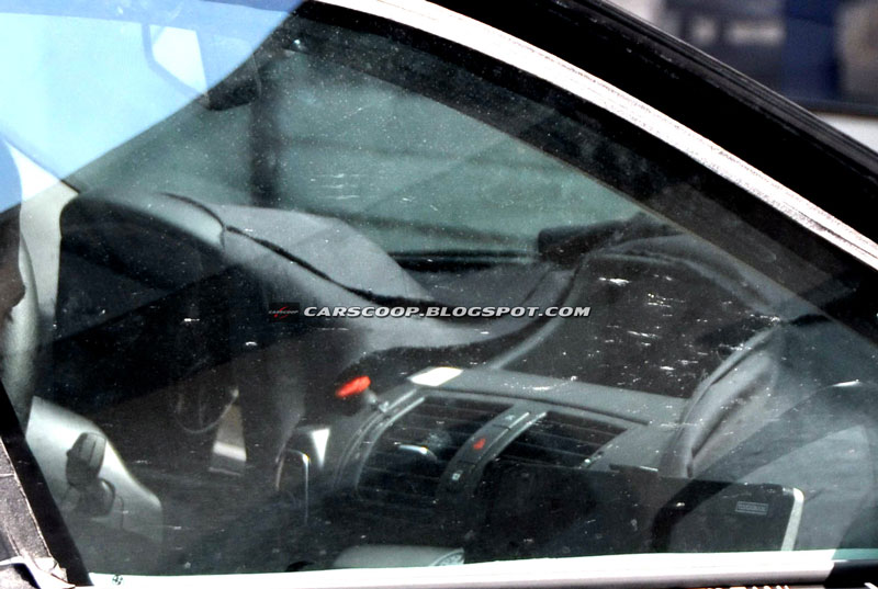 2012-BMW-3-Series-Saloon-8